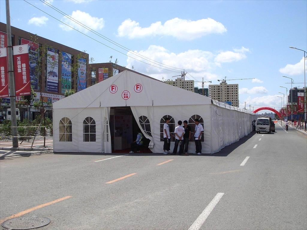 Fabricante de China suministra gran evento al aire libre para carpa de exposición al aire libre Carpa de feria comercial de material de marco de aluminio PCV grande a la venta