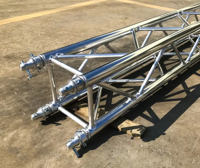 Braguero modular barato al por mayor del tornillo de la espiga de la aleación de aluminio 300*300m m, 400*400m m, 400*600m m, 520*760m m