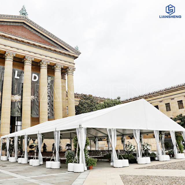 Diseño de carpa de boda grande de aluminio de 40 x 60 m para eventos de clase alta