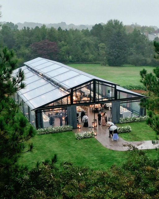 ¿Cómo se hace que una carpa para bodas luzca bonita?