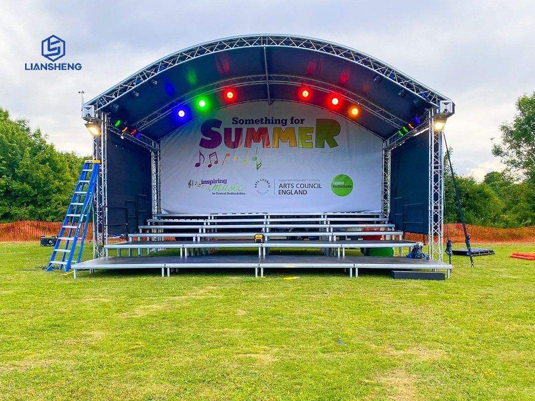 Armadura de espiga de aluminio Iluminación de escenario Espectáculo en vivo Exhibición de armadura de escenario para ventas